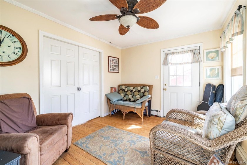 Classic Dutch Colonial offering space, flexibility, and endless - photo 10