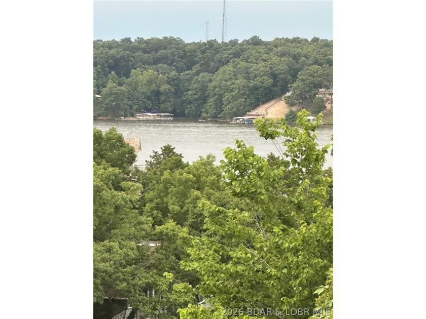 Welcome to the heart of one of Lake of the Ozarks' most - photo 11