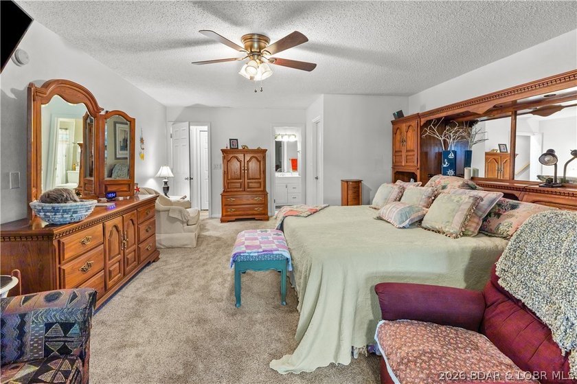 Welcome to the heart of one of Lake of the Ozarks' most - photo 18