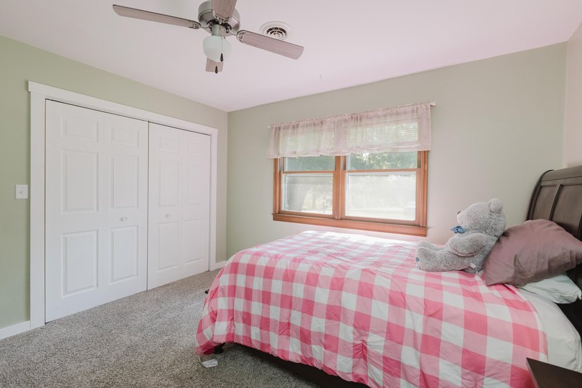 Charming &amp; Recently refreshed, this Ranch Style Home blends - photo 23