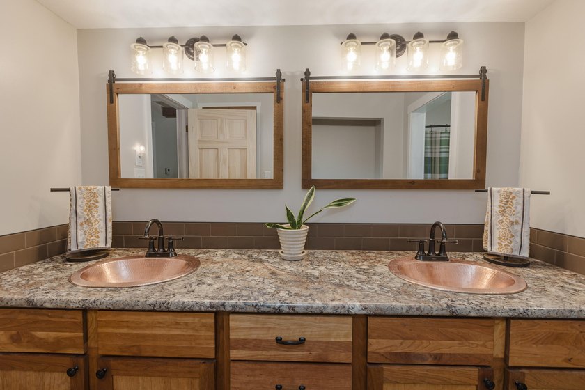 Charming &amp; Recently refreshed, this Ranch Style Home blends - photo 26
