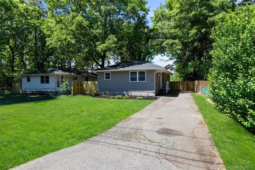 Beautifully renovated 3 bedroom, 1 bath home taken down to the - photo 2