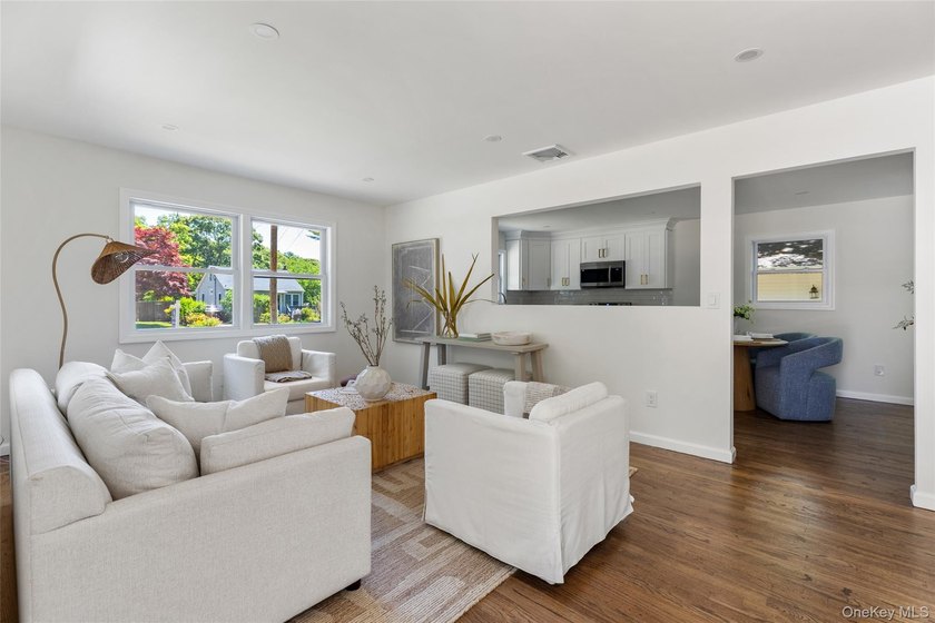 Beautifully renovated 3 bedroom, 1 bath home taken down to the - photo 3