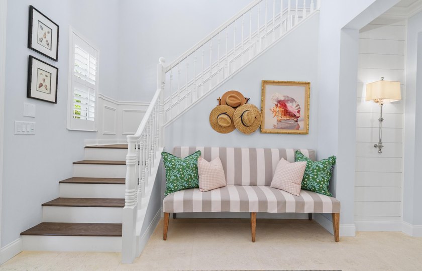 4 BR, 3.5BA expertly renovated masterpiece w/ heat/chilled pool - photo 11