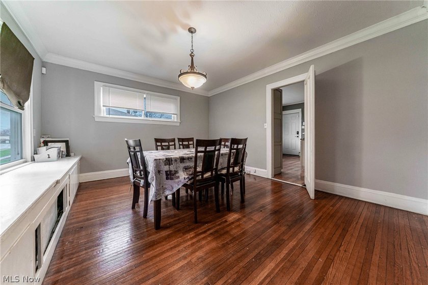 Welcome to 20303 Lake Shore Blvd, a spacious 5-bedroom Colonial - photo 15