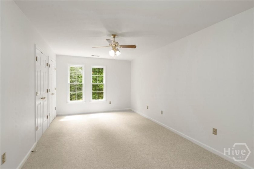 Beautiful Brick home settled on over 2 acres in popular Oconee - photo 34