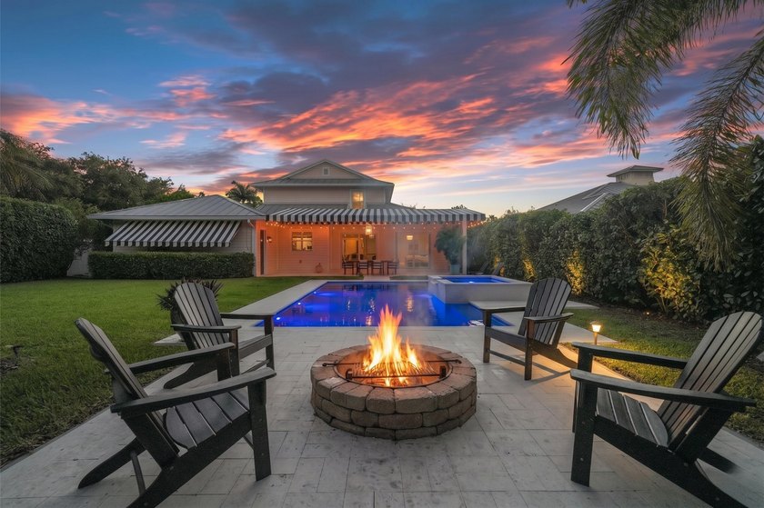 4 BR, 3.5BA expertly renovated masterpiece w/ heat/chilled pool - photo 42