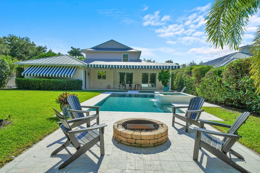4 BR, 3.5BA expertly renovated masterpiece w/ heat/chilled pool - photo 56