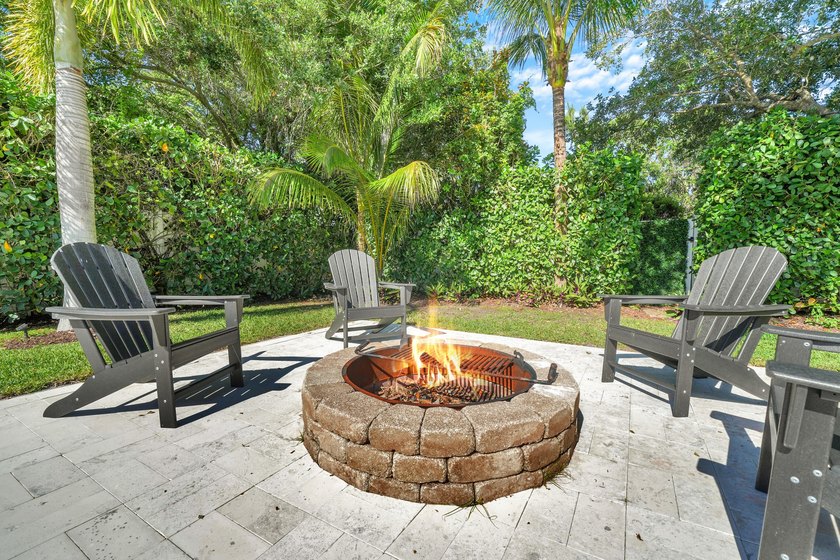 4 BR, 3.5BA expertly renovated masterpiece w/ heat/chilled pool - photo 59