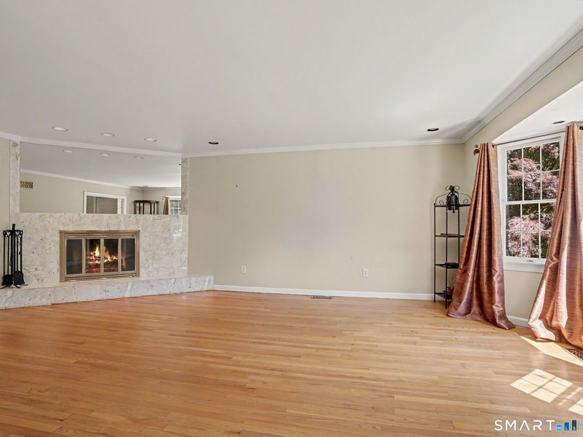Estate living in the heart of Easton. Set on 3 private acres - photo 8