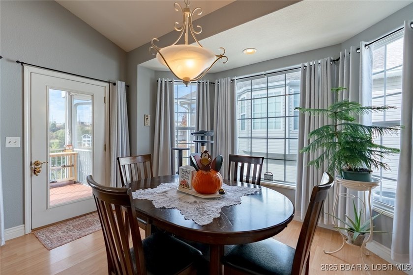 Discover comfort and convenience in this inviting 3 bed, 3 bath - photo 10