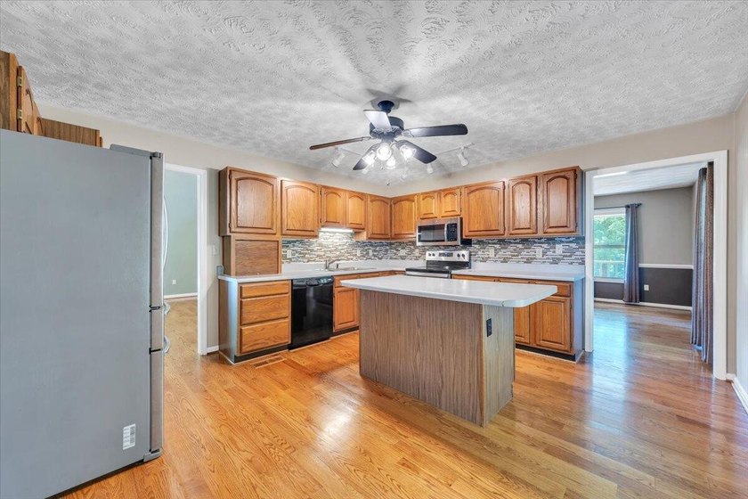 Enjoy breathtaking, majestic views of Fort Lewis Mountain from - photo 37