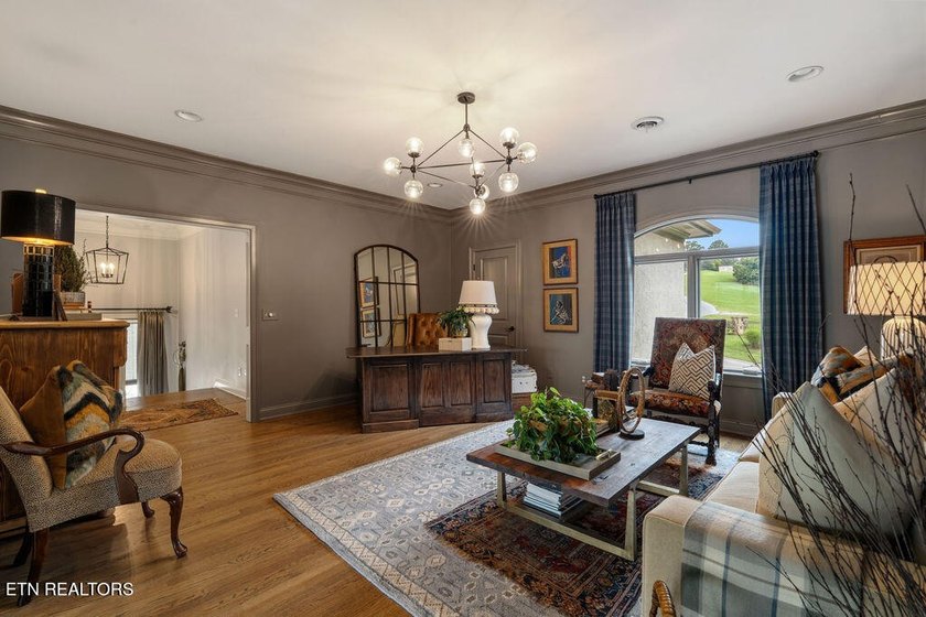 --LAKE LOUDON WATERFRONT LUXURY-- [Superb Updates / Astonishing - photo 39