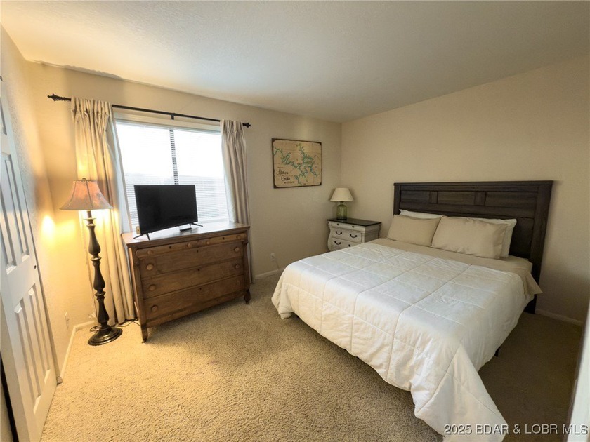 Welcome to Robinwood Condos-your gateway to lake living at its - photo 6