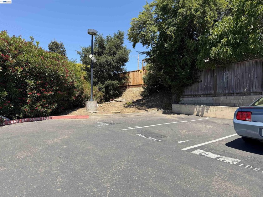 PRICED TO SELL !!! PERFECT FOR FIRST TIME HOME BUYERS OR - photo 22