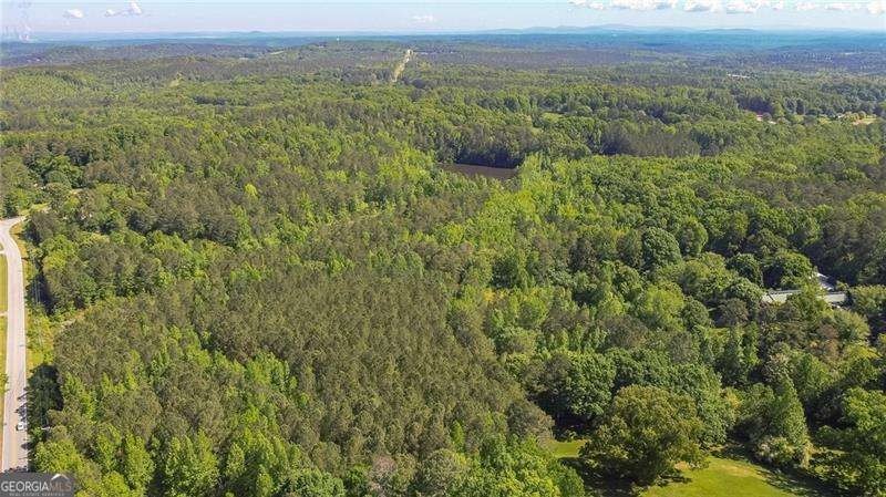 11.5 acres of prime residential property. Ideal for family - photo 6