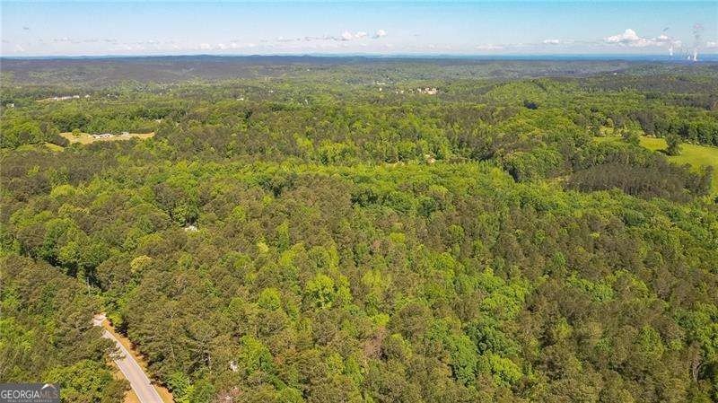 11.5 acres of prime residential property. Ideal for family - photo 10