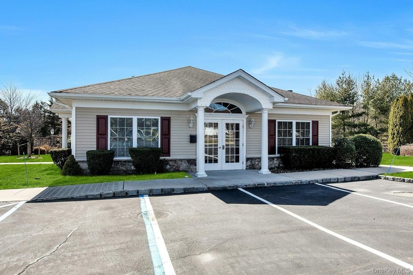 Welcome to effortless living in this beautifully maintained - photo 37