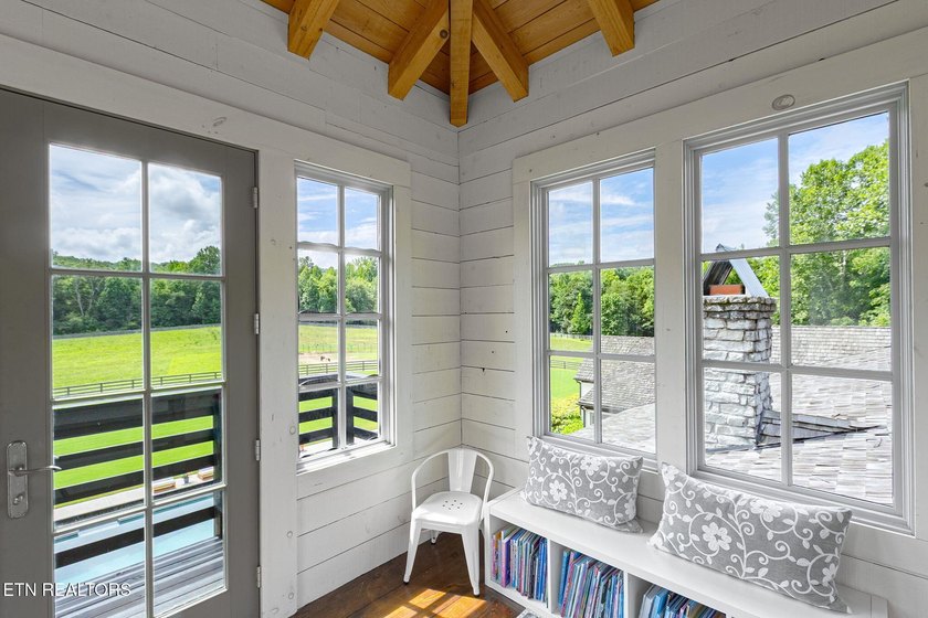 Welcome to a truly one-of-a-kind custom estate nestled on 17 - photo 44