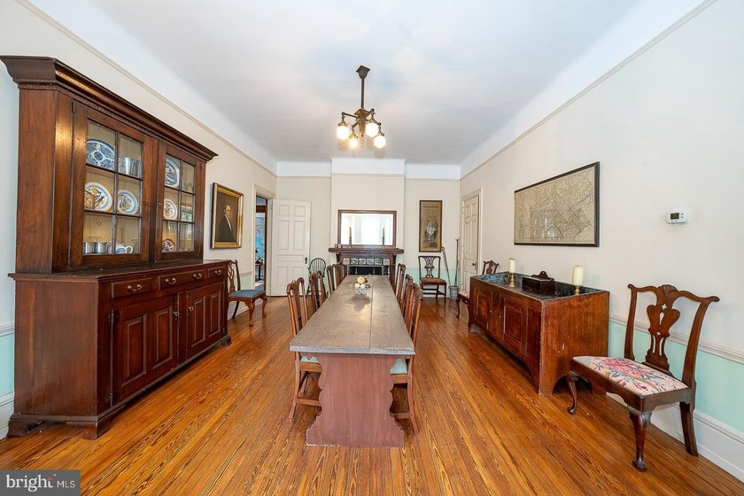 Approximately 4,630 square feet, five bedrooms, three and a half - photo 15