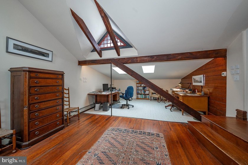 Approximately 4,630 square feet, five bedrooms, three and a half - photo 47