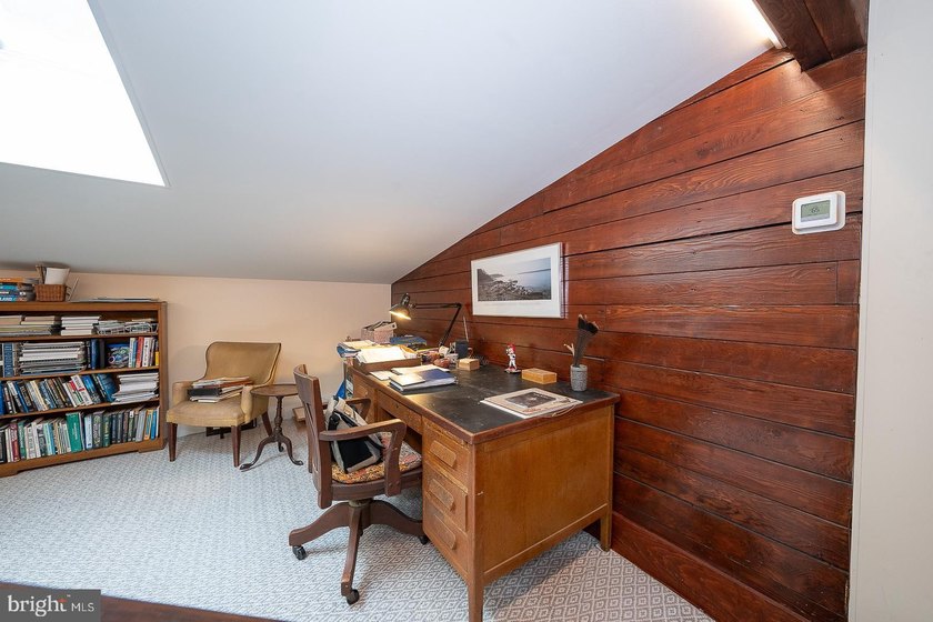 Approximately 4,630 square feet, five bedrooms, three and a half - photo 48