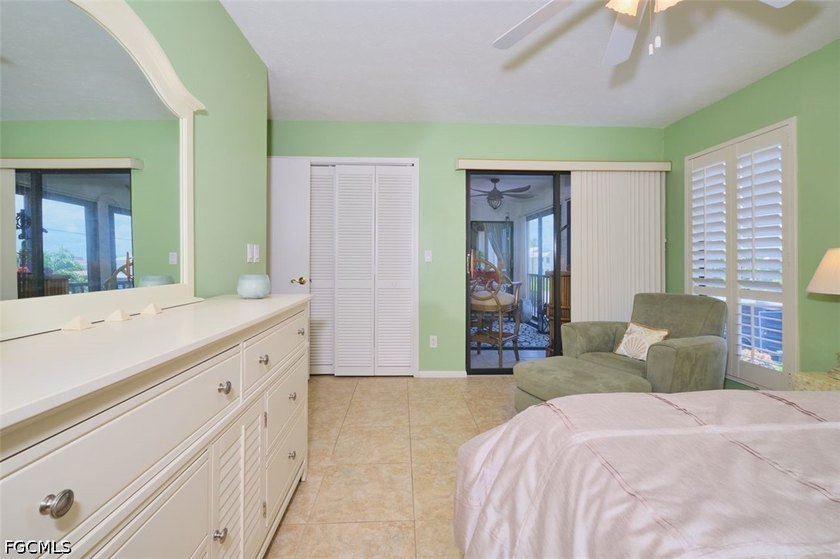 DIRECT SAILBOAT CONDO ON A 250' WIDE INTERSECTING CANAL, TWO - photo 12