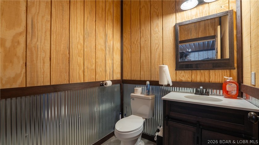 Outstanding commercial opportunity or the ultimate man cave! - photo 15
