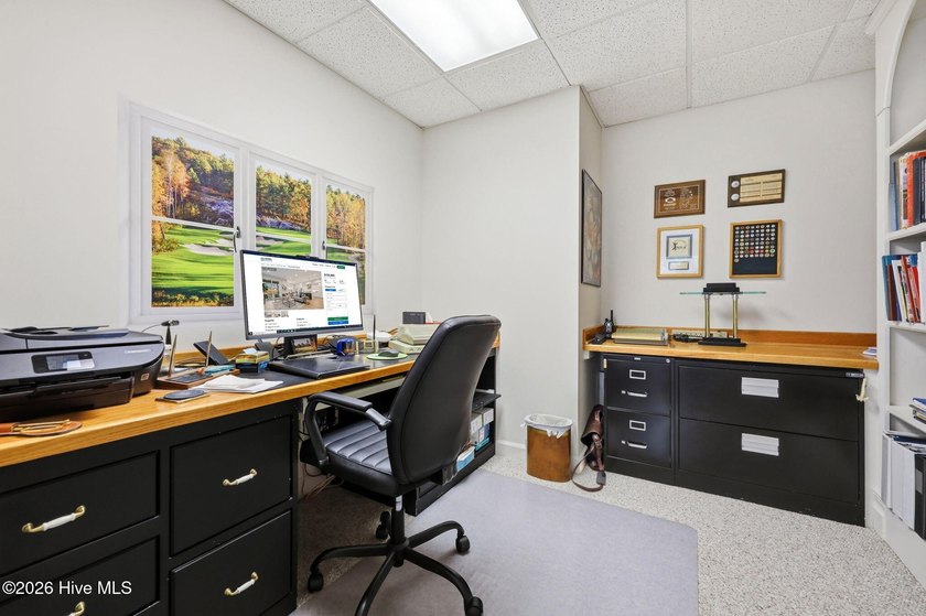 Perfectly positioned within the prestigious Pinewild Country - photo 30