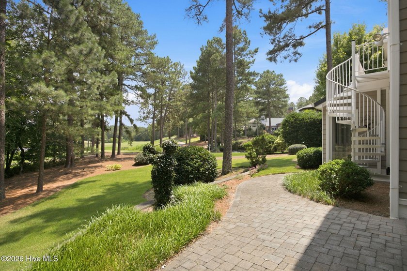 Perfectly positioned within the prestigious Pinewild Country - photo 41