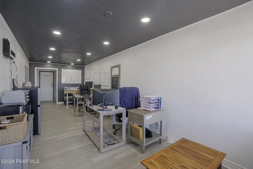 Rare opportunity to acquire a fully leased, income-producing - photo 3