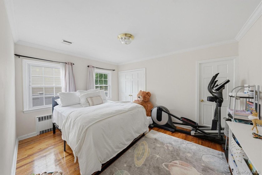 Welcome to this rare ranch-style retreat in the desirable - photo 12