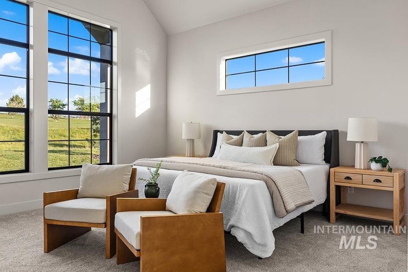 Brand-new luxury single-level home on nearly one acre, backing - photo 17
