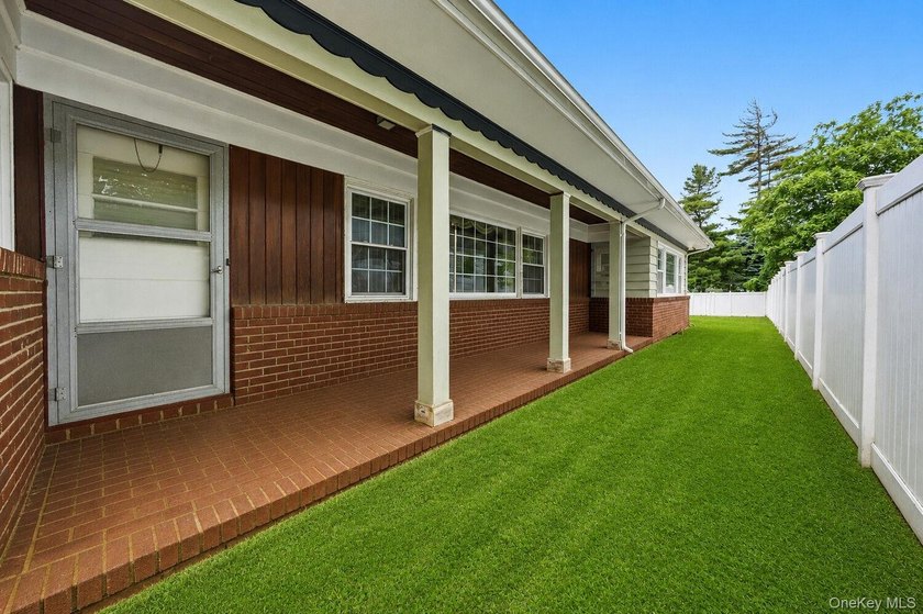 Welcome to this rare ranch-style retreat in the desirable - photo 19