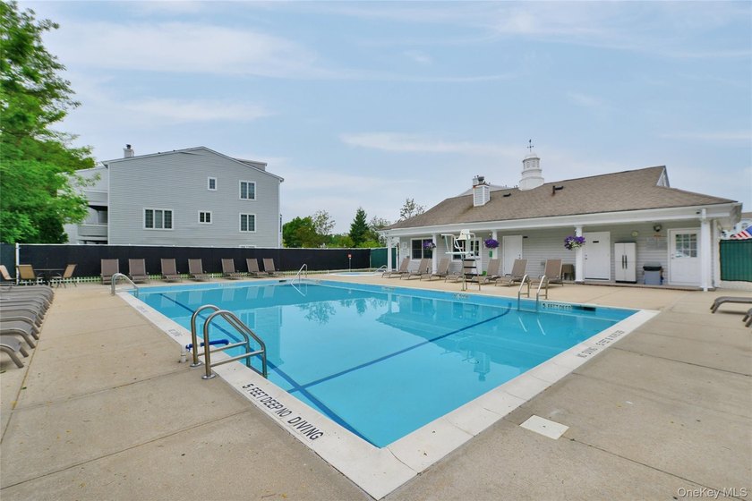 Welcome to this beautifully renovated Beechwood model in Oak - photo 23