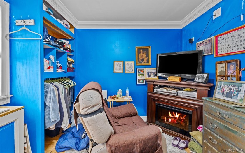 Welcome to this well maintained 3 bedroom home ideally located - photo 9