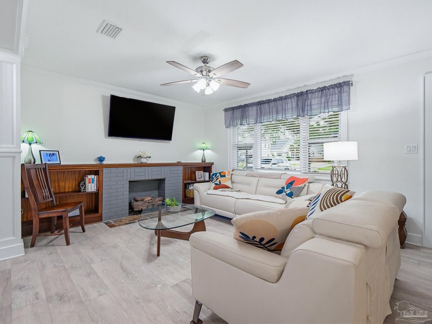 1660 E Cross Street combines the charm of East Hill with the - photo 8