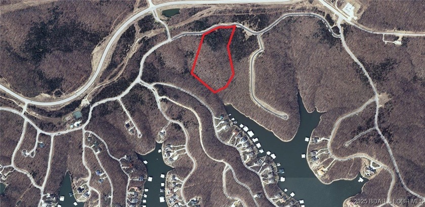 Close your eyes. Picture yourself owning a private, wooded - photo 8