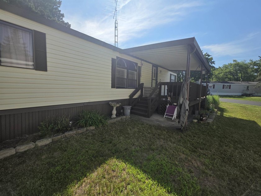 Easy to maintain and in a park RIGHT ON Castle Rock Lake! This - photo 18