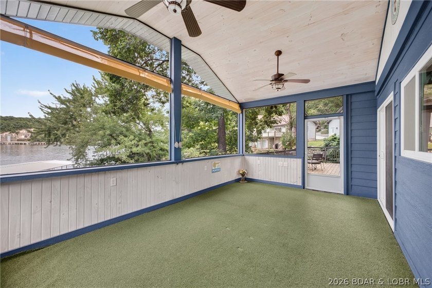 Beautifully updated lakefront home with a private dock, workshop - photo 50