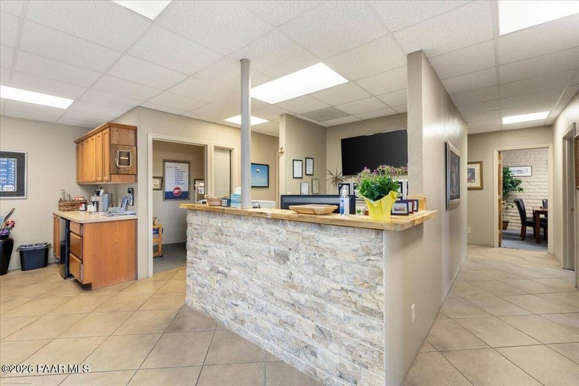 Exceptional Investment Opportunity! Own a versatile - photo 6
