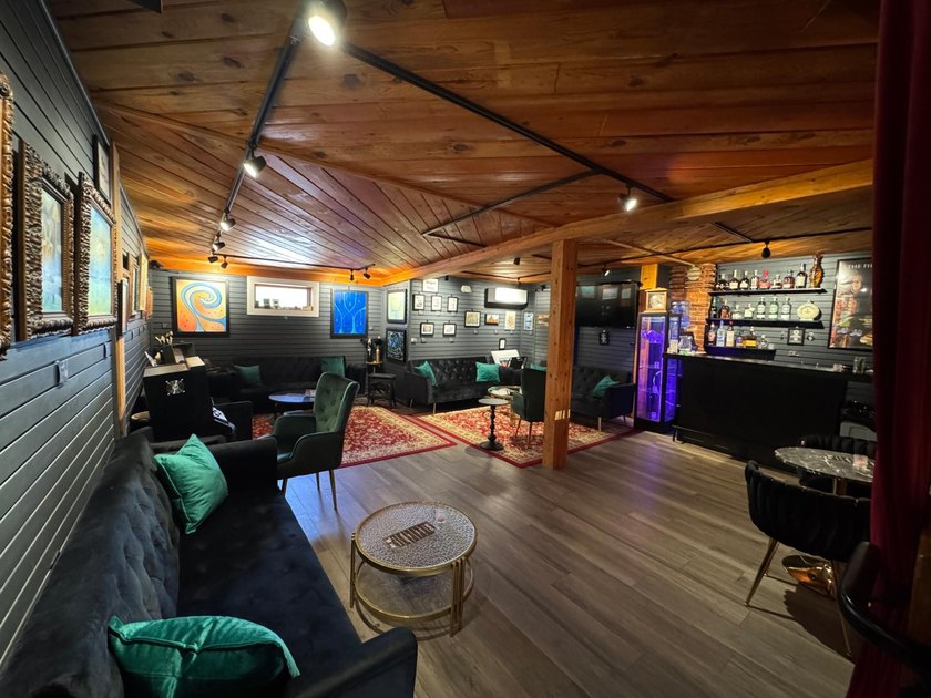 Presenting a rare opportunity to acquire one of downtown - photo 16