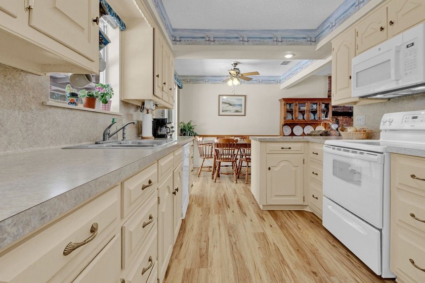 Charming traditional 3-bedroom, 2-bath home offering 1,448 - photo 13