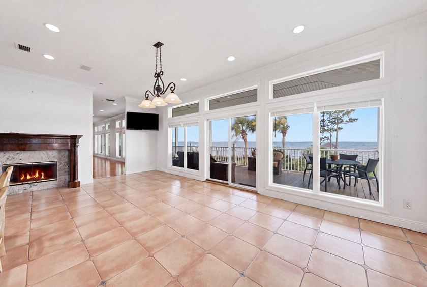Welcome to Black Pointe, an exclusive gated private island with - photo 21
