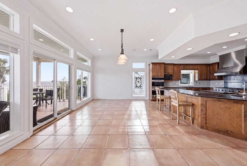 Welcome to Black Pointe, an exclusive gated private island with - photo 22