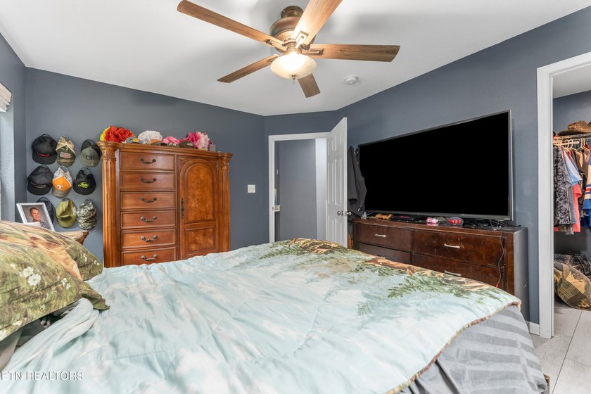 Nestled on a private 1.39-acre cul-de-sac lot in the desirable - photo 18