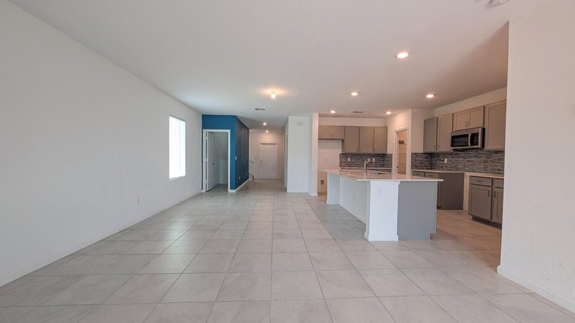 Beautifully 4-bedroom, 3 full bath home offering spacious living - photo 15