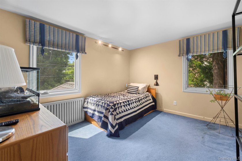 Wonderful Center Hall Colonial Located In The Desirable - photo 21