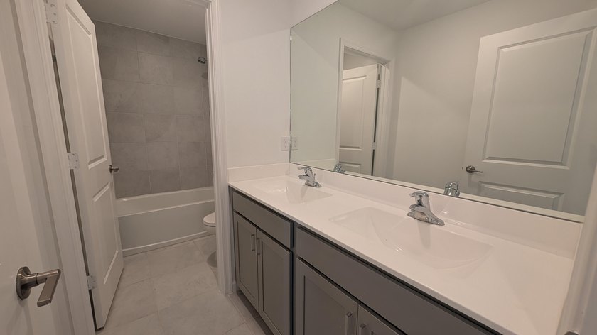 Beautifully 4-bedroom, 3 full bath home offering spacious living - photo 25