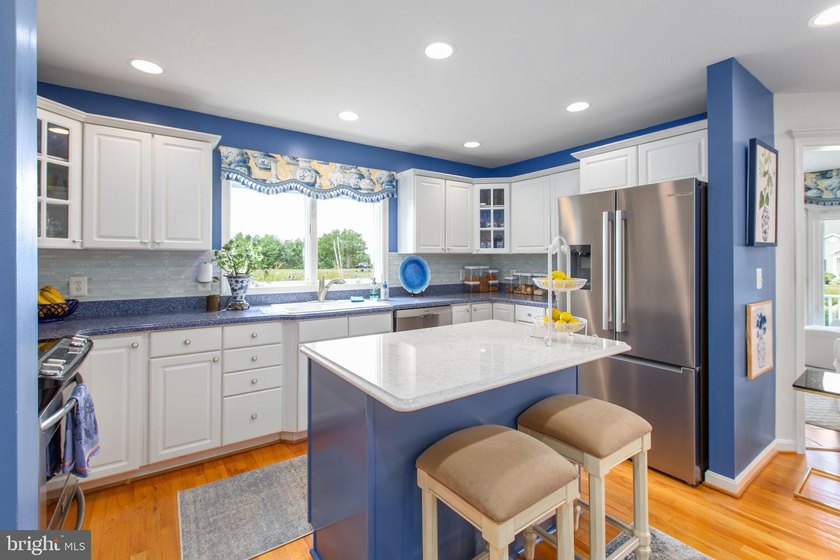 An exceptional waterfront-community home in the highly - photo 16